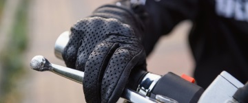 Les gants à moto ou en quad, pour tous, dès le 20 novembre 2016